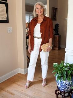 Susan After 60 2024, Susan After 60, Western Inspired Outfits, Dress Code Outfits, Modern Boho Chic, 60 Year Old Woman, Concert Attire, Dress Code Casual, Old Outfits