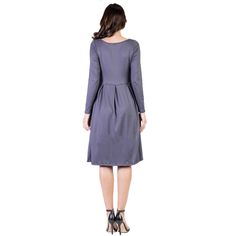 This all-occasion wardrobe staple is a must-have midi dress! Perfect for any event, it features a round neckline, long sleeves, and a flattering pleated waist. The midi length and practical pockets add both style and functionality. Pair it with ballet flats for a casual day out or dress it up with heels for a night on the town. With nine gorgeous color options, you’ll want to collect them all! Plus, the soft, stretchy material is machine washable for effortless care. Don’t miss out on this versa Ribbed Bodycon Midi Dress, Round Wardrobe, Tiered Midi Dress, Long Sleeve Midi, Fit N Flare Dress, Midi Dress Bodycon, Pocket Dress, Ballet Flat, Fall Wardrobe