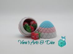 a close up of an object with dices in it and the words vein's arts & diction