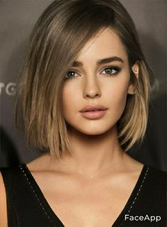 Bob Hair For Thick Hair, Short Cool Hairstyles, 2023 Bob Hair Trends, Mikado Haircut, Stylish Bob Haircut, Short Hair Color Ideas, Short Hair Trends, Short Hair Color