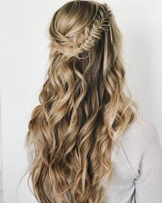 Wedge Hairstyles, Boho Hairstyle, Wedding Hairstyles Half Up Half Down, Wedding Hair Down, Trending Hairstyles, Long Hair Women, Box Braids Hairstyles, Hairstyles Medium, Wedding Hair And Makeup