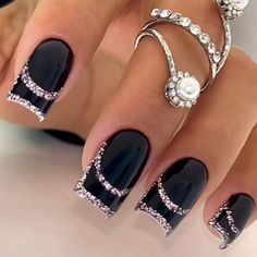 Black Nails Art, Black Sparkle Nails, Fancy Nail Art, Fancy Nails Designs, Trendy Nail Art Designs, Blush Nails, Pretty Nail Art Designs, Nail Plate