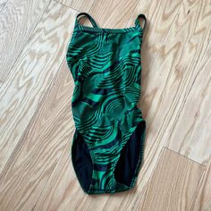 Brand New! Iswim Swimsuit Size 26y With Original Tag. Racing Suits Swimming, Flamingo Swimsuit, Purple Bathing Suit, American Girl Wellie Wishers, Baby Swimsuit, Bathing Suits One Piece, Long Sleeve Swimsuit, Wellie Wishers