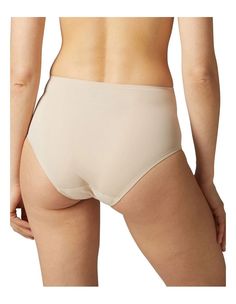 This Full Brief is a high-waisted underwear style made for a bonded, seamless finish. These comfortable panties support curves and smooth the tummy - Full coverage - Ultra-soft knitted fabric - Invisible under clothing High Waisted Briefs, Simone Perele, Knitted Fabric, High Waisted, Fabric, Clothes