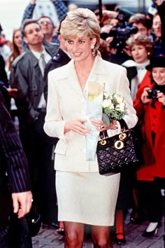 an image of the prince and princess of wales in london on their official visit to england