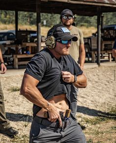 Rifleman Pose, Shooting Range Outfit, Military Aesthetic Men, Airsofting Outfit Man, Tactical Men, Usa Military Man Pictures, Business Portrait Photography, Hot Army Men