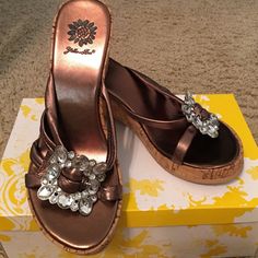 Bnib Bronze Yellow Box Wedges. Style Cindy Beige Ankle Strap Heels, Blush Pumps, Red Sandals Heels, 90s Y2k Fashion, Shoes Yellow, 2000s Style, Cinderella Shoes, Crystal Heels, Ankle Wrap Sandals