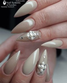 Festive Nails, Wedding Nails French