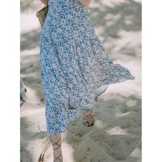 Beach Outfit Niche Blue Floral Slip Dress Material: Chiffon Style: Sweet, Boho Size: S, M, L Color: Blue Applicable Scene: Leisure, Daily,Vacation Outfit Niche, Chiffon Style, Floral Slip Dress, Chiffon Fashion, Dress Material, Dress Materials, Beach Outfit, Blue Floral, Slip Dress