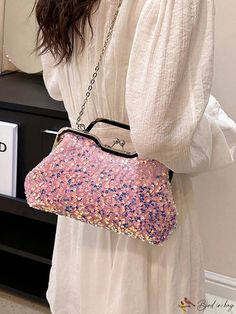 BirdinBag - Chic Sequin Kiss Lock Square Bag with Chain Handle Lock Chain, Bag With Chain, Pink Style, Chain Bag, Square Bag, Square Design, Chain Bags, Pink Fashion, All Over Print