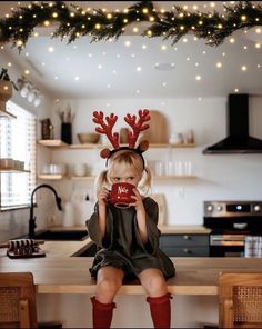 Xmas Pictures, Xmas Photos, Holiday Photoshoot, Family Christmas Pictures, Christmas Shoot