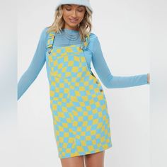 A Woven Overall Dress Featuring An Allover Wavy Checkered Pattern, Square Neck, Bib Pocket, Adjustable Shoulder Straps, Side Button Closures, Back Patch Pockets, And A Mini Length. Size L. Wavy Checkered Pattern, Red And Blue Dress, Brown Midi Dress, Crop Long Sleeve, Checker Pattern, Graphic Dress, Cute Preppy Outfits, Cute Comfy Outfits, Overall Dress