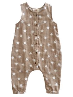 Made from our lightweight, airy, gauze fabric, this style is perfect for those warm Summer days! The SIIX Organic Bay Jumpsuit is that go-to piece in your little one’s wardrobe. Put on just this one piece, and you easily have a stylish outfit ready to go.Made in India100% GOTS Certified Organic Cotton GauzeMachine Wash Cold / Line Dry Waffle Shop, Stylish Outfit, Gauze Fabric, Brand Sale, Baby Halloween, Baby Fever, Ready To Go, Dress With Bow, Pink Grey