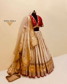 FAGUN LEHENGA - “फागुन लेहेंगा” Kindly note - This Image has copyrighted under Intellectual Property Rights, any unauthorised usage will be report to Instagram. #bridal #couture #handcraftedinindia #lehenga #banarasilehenga #weddinglehenga #kunalvagela Kunal Vaghela Lengha, Lengha Latkan Design, Lehenga For Dark Skin Tone, White Bridal Lehenga, Long Skirt Top Designs, Latest Bridal Lehenga Designs, Rajasthani Dress, Intellectual Property Rights, Designer Bridal Lehenga Choli