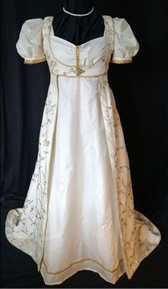 Empire Dress 1800s, Regency Ball Dress, 1810s Wedding Dress, Regency Debutante Dress, Regency Dress White, White Regency Gown, Gold Regency Dress, Regency Period Dress