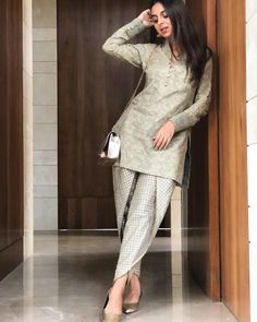 Dhoti Salwar, Tulip Pants, Dhoti Pants, Salwar Kamiz, Kurti Designs Party Wear, Kurta Designs Women, Stylish Party Dresses, Fancy Dress Design, Stylish Dresses For Girls