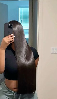 Blonde Peekaboos On Dark Hair, Straight Haircut, Natural Hairstyles For Black Women, Pin Straight Hair, Hair Threading, Curly Weave, Dying Hair, Braids Hairstyles Pictures, Cute Box Braids Hairstyles