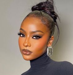 Justine Skye Makeup Looks, Eyeliner And Mascara, Dag Make Up, Elegantes Makeup, Mekap Mata, Modern Makeup, 20 Makeup, Neutral Lips, Flot Makeup