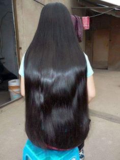 Big Bun Hair, Long Indian Hair, Long Silky Hair, Long Hair Pictures, Lustrous Hair, Long Dark Hair, Indian Hair, Bun Hair, Super Long Hair