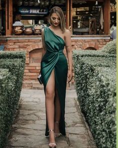 Dark Green Prom Dresses, Prom Dresses Under 100, Evening Dress Long, Green Evening Dress, Gaun Fashion, Long Prom Dresses, فستان سهرة, Green Prom Dress, Dresses Elegant