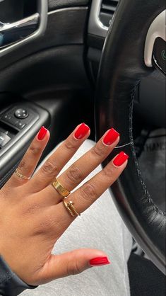 Red Nails For Black Women, Nails Idea Summer, Nail Selfies, Simple Summer Nail Designs, Natural Nails Manicure, Comfy Travel, Summer Nail Designs, Smink Inspiration, Simple Gel Nails