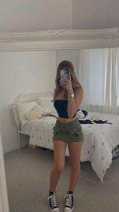 Outfit Women, Outfit White, Outfit Spring, Outfit Casual, Outfit Women's Clothing, Outfit Spring Women's Fashion, Outfit Women's White Spring, Outfit Women's Casual Clothing Cargo Skirt Outfit, Outfit Inspo Summer, Looks Party, Miniskirt Outfits, Trendy Summer Outfits, Simple Trendy Outfits, Skirt Outfit