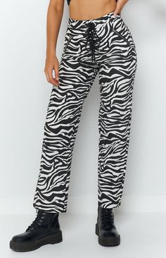 Get festival ready in the Tiger Lace Up Pants Zebra! These pants are the perfect statement piece to help you stand out from the crowd. Style these pants with a black crop and some sick boots for a killer look!


Black and white zebra print pants 

Straight leg 

Zip detailing on front 

Lace up pant closure 

Belt loops


We’re bringing you all the latest looks with BB Exclusives! Shop the hottest dresses, festival outfits and everyday wear in our designs made just for you. Zebra Print Pants, Hottest Dresses, Lace Up Pants, Prom Midi Dress, Summer Playsuit, Cute Pants, White Zebra, Print Pants, Strapless Tops