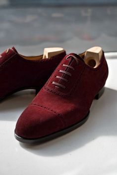 Handmade Men Maroon Suede Leather Oxford Cap Toe Dress Shoes on Storenvy Quality Leather Boots, Cap Toe Shoes, Custom Design Shoes, High Ankle Boots, Suede Leather Shoes, Mens Leather Boots, Formal Shoes For Men, Stylish Shoes, Formal Shoes