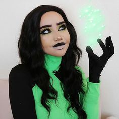 Creepy Halloween Makeup, Halloween Coustumes, Short Wave, Wigs Short, Elf Makeup, Halloween Costume Outfits, Halloween Costumes Makeup, Halloween Inspo, Halloween Makeup Looks