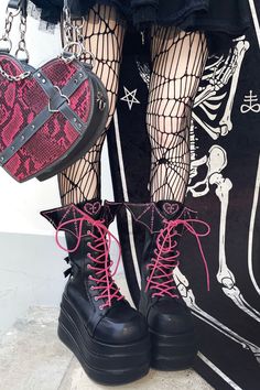 Bat Wings Design Lace-up Strap Platform Martens Emo Shoes, Goth Boots, Gothic Boots, Girl Punk, Grunge Clothing, Punk Shoes, Red X, Black Platform Shoes, Kawaii Shoes