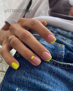 Spring Nails Gel Manicure, Colour Tip Nails Short, Opi Tagus In That Selfie Swatch, Dip On Natural Nail Ideas, Half Clear Nails, Minimal Nail Polish Design, Dr Office Outfit, Curvy Business Casual Outfits Summer, Round Square Nail Designs