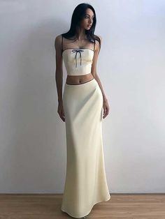 Satin Cami Top Two Piece Long Skirt Set - SHExFAB Sweetheart Neckline Top, Elegant Theme, Bow Crop Tops, Satin Crop Top, Maxi Rok, Long Crop Top, Party Kleidung, Top Skirt Set, Langer Rock