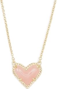 Kendra Scott Necklace Heart Pink, Pink Heart Necklace, Short Pendant Necklace, Rose Gold Quartz, Kendra Scott Necklace, Necklace Heart, Kendra Scott, Pink Heart, Gold Rose