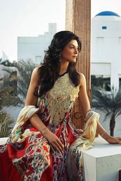 Sushmita Sen [Sushmita Sen by Yvette] Indian Attire, Fashion Design Sketches, Desi Fashion, Designer Suits, Bollywood Fashion, Indian Bridal, Beautiful Woman