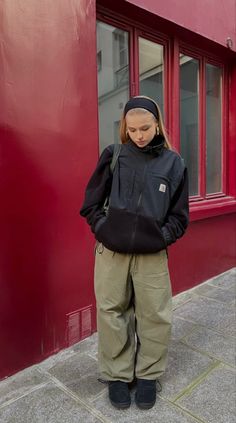 Quarter Zip Streetwear, Wintwe Outfits 2023, Winter Gorpcore Outfits, Gorpcore Women Outfits, Arctyrex Outfit, Autumn Outfits Streetwear, Baggy Fit Women, Gorpcore Outfits Women