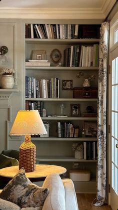 Diy Wall Molding, Basement Built Ins, Pretty In The Pines, City Lifestyle, The Pines, Living Room Inspo, Interior Inspo, House Inspiration, Home Decor Inspiration