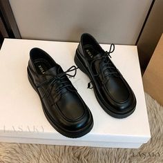 Lasaky - Platform Loafer Shoes from Academy of Fashion Platform Loafers, Black Leather Shoes, Leather Style, Summer Winter, Spring Shoes, Handmade Shoes, Training Shoes, Suede Heels, Summer Shoes