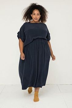 Body Positive Fashion, Elizabeth Suzann, Fashion Outfits Plus Size, Space Style, Look Plus Size, Making Space, Clothing Plus Size, Ethical Clothing, Sustainable Brand