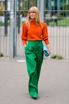 Paris Fashion Week Street Style, Modieuze Outfits, Trouser Style, Green Pants, Cool Street Fashion, Fashion Week Spring, Latest Fashion For Women