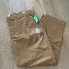 40x30 Gap Men’s Khaki Pants With Gapflex And Comfort Stretch Waistband. Mid-Rise And Straight Leg. Very Comfortable!! These Are My Husband’s Favorite Pants For Work. Just Too Big Him And We Missed The Return Window. My Loss Is Your Gain!! Nwt. Casual Big And Tall Pants With Welt Pockets, Gap Cotton Chinos With Pockets, Gap Straight Leg Pants, Casual Brown Bottoms By Gap, Pants For Work, Gap Men, Gap Pants, Khaki Chinos, Khaki Color