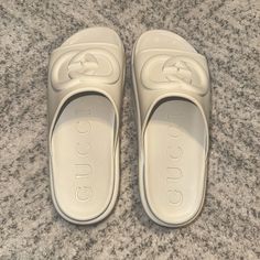 Gucci Gg Print Platform Slide Sandals In Off White. In Great Condition With Some Scuffing On The Soles, Besides That Have Been Barely Worn. Size 10us/40eu. Gucci Platform Slides Outfit, White Gucci Slides, Platform Slides Outfit, Gucci Platform Slides, Platform Slide Sandals, Gucci Slides, Shoes Gucci, Platform Slides, Gucci Shoes