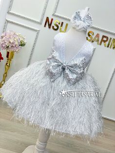 White Tulle Pageant Dress For Birthday, Elegant Silver Princess Dress For Wedding, Silver Tulle Party Dress, Silver Princess Dress For Dress-up, White Princess Pageant Dress For Party, White Princess Style Pageant Dress For Party, White Glitter Tulle Dress For Party, White Glitter Tulle Party Dress, Silver Princess Dress For Wedding