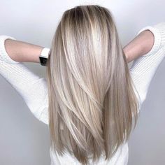 Top Dark Blonde Hair Color Ideas For 2023 ★ Icey Platinum Blonde Hair With Dark Roots, Honey Vanilla Blonde Balayage, Hair Color Ideas For Pale Skin Blue Eyes, Blonde Celebs, Vacay Hair, Dark Blonde Hair Color Ideas, Italy Hair, Blonde Lowlights, Honey Blonde Hair Color