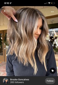 Light Money Piece, Brunette Money Piece, Hair Inspiration Brunette, Balyage Hair, Short Hair Highlights, Ash Blonde Balayage, Money Piece, Long Face Hairstyles, Baby Light