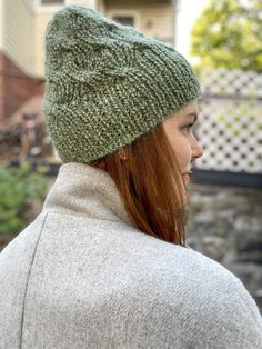 Hawser (noun): a thick rope or cable for mooring or towing a ship. This cozy beanie features chunky ribbed cables and highlights Jill Draper Makes Stuff Middlefield yarn, made with alpaca from Western Massachusetts. This hat was designed with yarn support from gather here for the 2022 Greater Boston Yarn Crawl. Special thanks to the gather here team for their support! About the Pattern Level: Intermediate Pattern Notes: This design is sponsored by Gather Here for the Greater Boston Yarn Crawl 20 Cable Cast On, Cozy Beanie, Western Massachusetts, Hat Knitting Pattern, Needle Gauge, Magic Loop, Cable Needle, Hat Knitting, Thick Rope