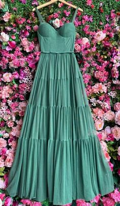 Long Green Prom Dress, 22th Birthday, Green Prom Dress Long, Green Prom, Wedding Dresses With Flowers, Wedding Flower Girl Dresses, Birthday Outfits, Green Prom Dress, Mermaid Dresses