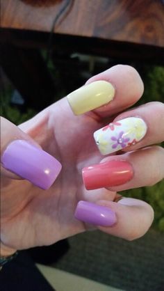 Pastel nail art, daisy, flower Nail Art Daisy, Pastel Nail, Daisy Flower, Daisy