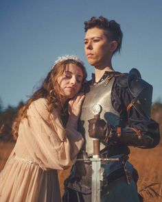 King And Knight Pose Reference, Medieval Knight And Princess, Royalty Pose Reference, Knight Ren Faire, Knight And Maiden, Female Knight And Princess, Knight Photography Medieval, Warrior Couple, Wlw Knight And Princess