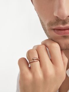 Serpenti Viper 18 Kt Rose Gold Ring Set With Pavé Diamonds Bvlgari Fragrance, Bulgari Jewelry, Rose Gold Ring Set, Bvlgari Serpenti, Fragrance Samples, Group Gifts, Gold Ring Sets, Ring Rose Gold, Ring Size Guide