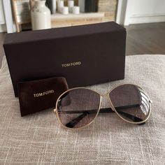 Classic Sleek Tom Ford Sunglasses. Gold Frames, Dark Gradient Lenses. Barely Worn, Smoke Free House. Slight Imperfection On The Inside Of The Lens. Doesn’t Include Sunglasses Case, But Comes With Tom Ford Box. Tom Ford Aviator Sunglasses, Dark Gradient, Ford Accessories, Gold Frames, White Sunglasses, Tom Ford Sunglasses, Aviator Style, Gradient Sunglasses, Burberry Women